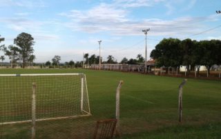 Iluminação do campo de futebol em Brazlândia Junior Brunelli